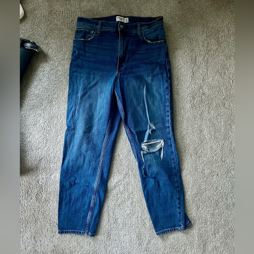 Abercrombie High Rise Mom Jean (dark wash)